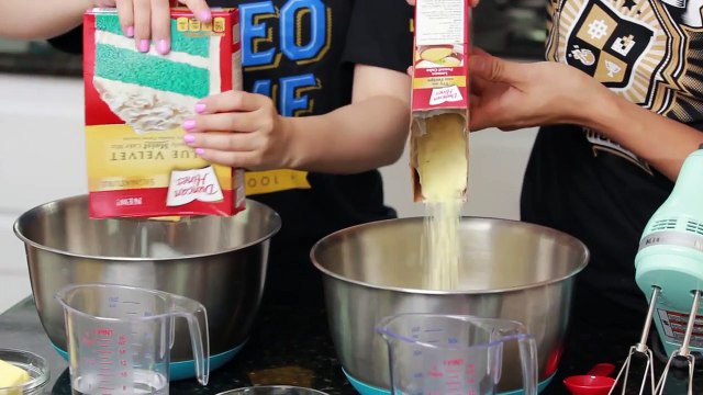 VIDEO GAME HIGH SCHOOL CUPCAKES NERDY NUMMIES