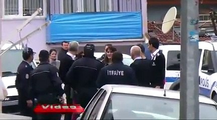 İntihar girişiminde bulunan genç kızı canı pahasına kurtardı