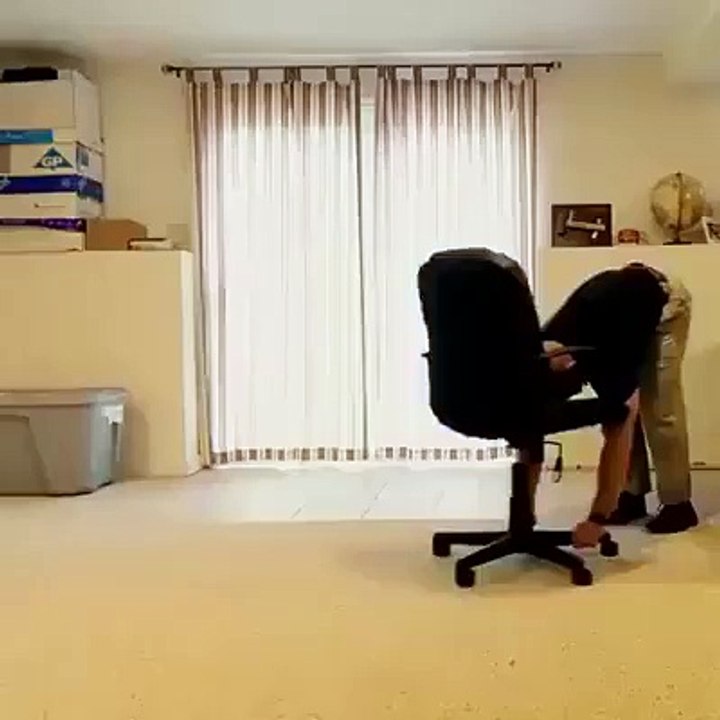 Office workout. No excuses.