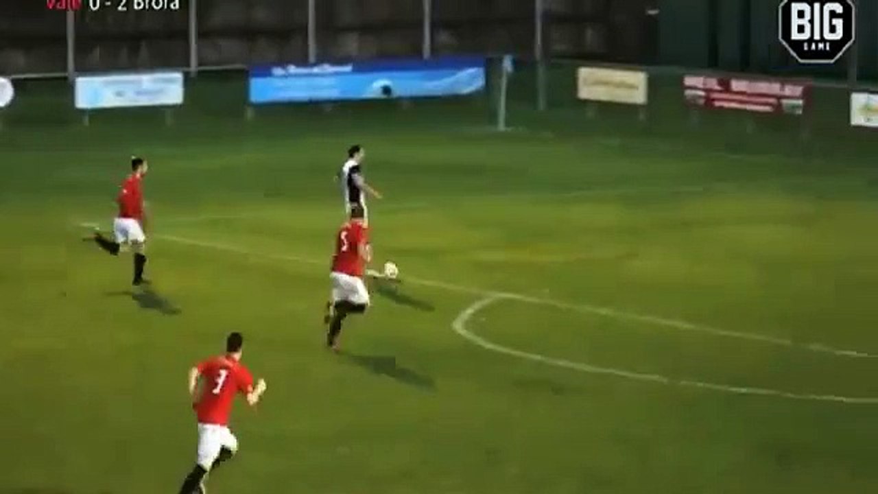 Worst Penalty Miss Ever from Steven MacKay! (Brora Rangers) 09.11.2015