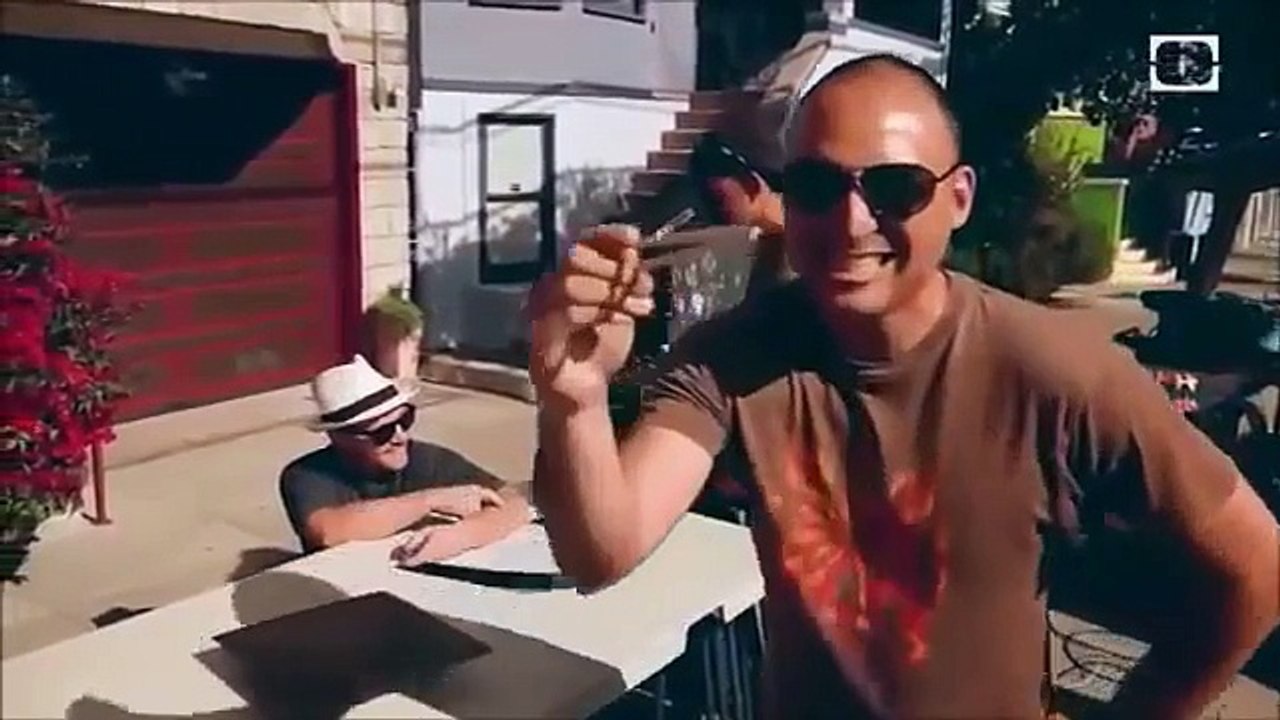 Ağır Çekimde Akrep Sokması