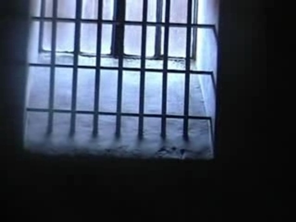 AUSCHWITZ