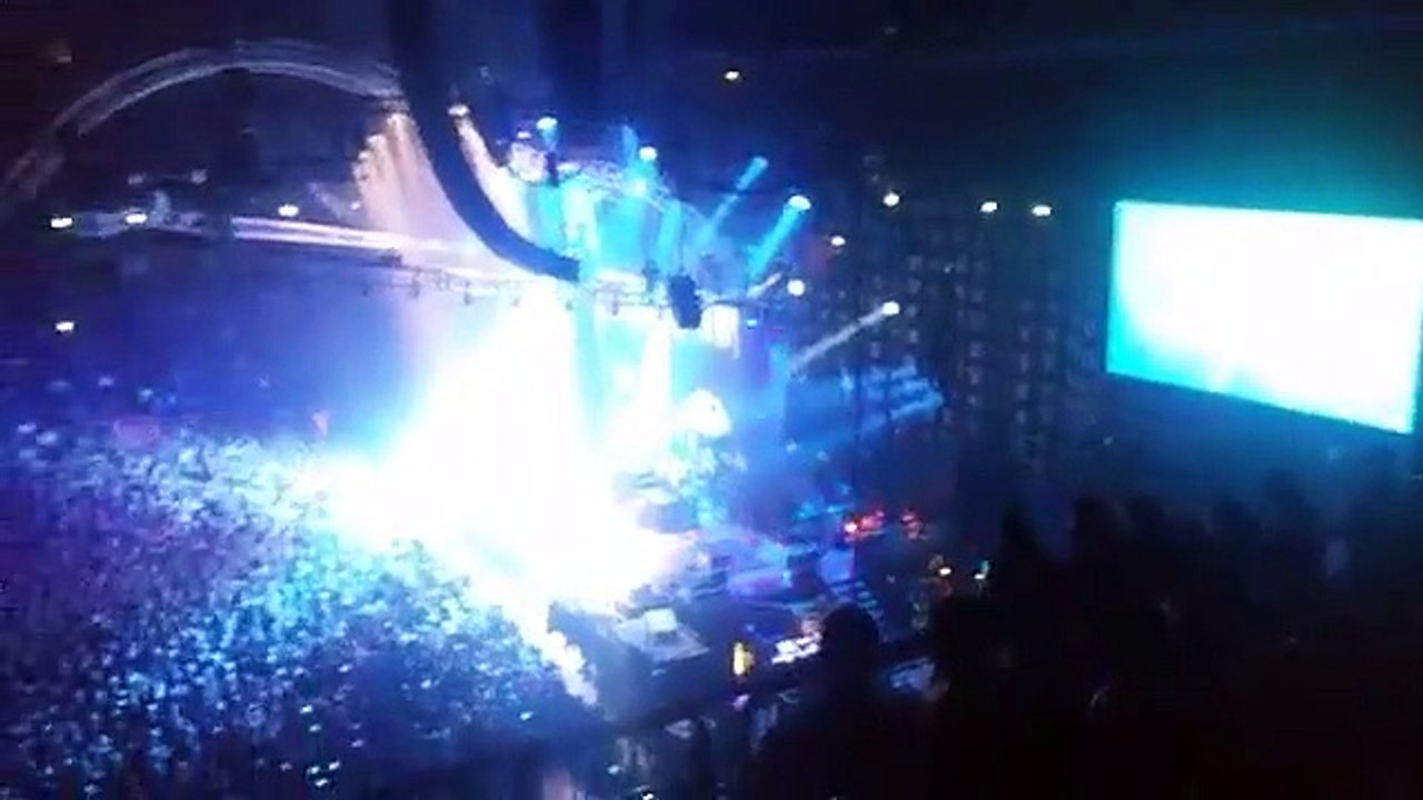 Alice Cooper - School's Out + Another Brick in the Wall (cover Pink Floyd)