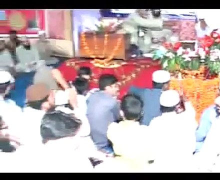 Tarap Raha hon tere Dar Ki Hazri K Leye