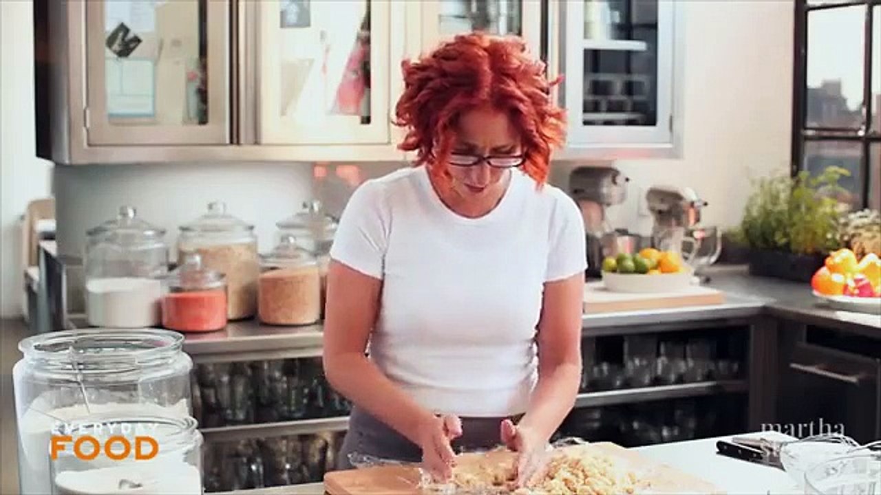 How to Make Pie Crust by Hand