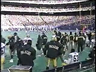 Favre deep pass to Sharpe