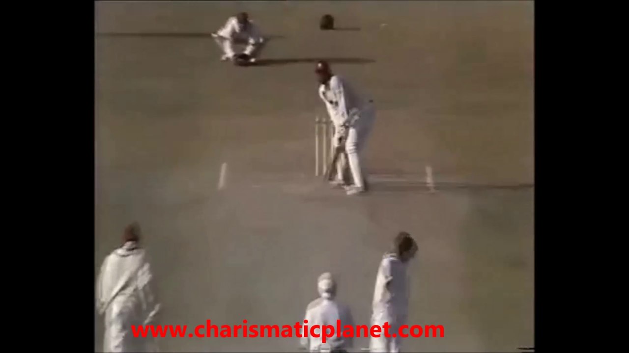 Wasim Akram Magnificent Bowled Carl Hooper