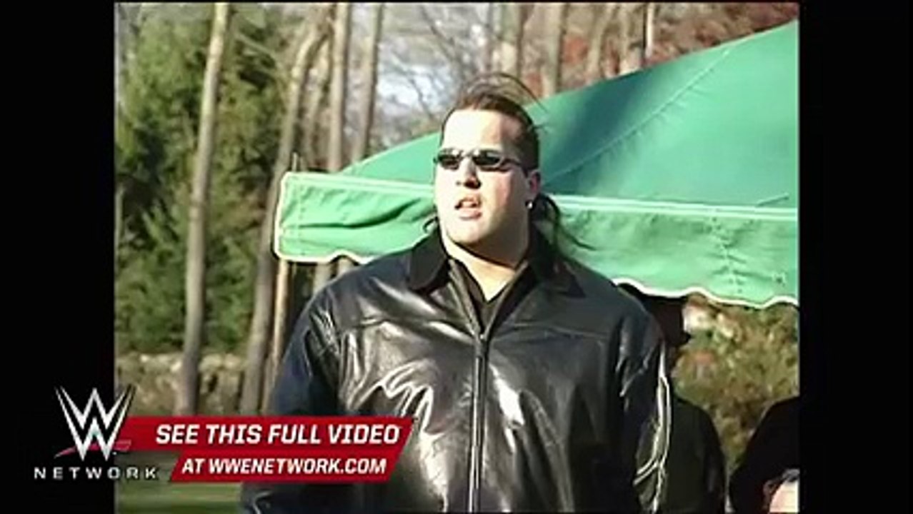 The funeral for Big Show's father could have gone a LITTLE more smoothly