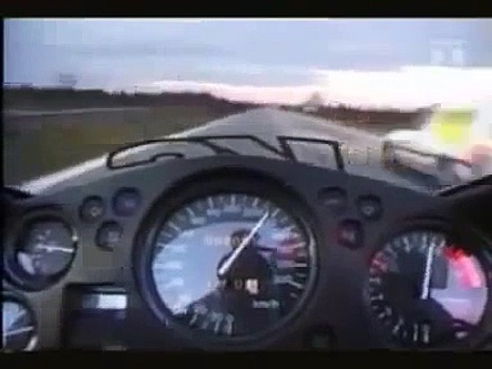 Moto Stunts amusant 2014