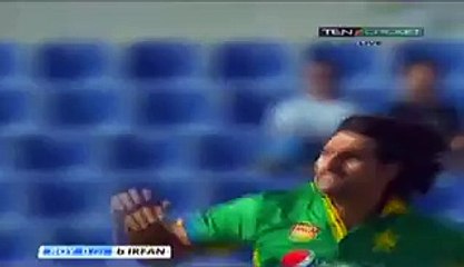 Pakistani fast bowlers Irfan yorker
