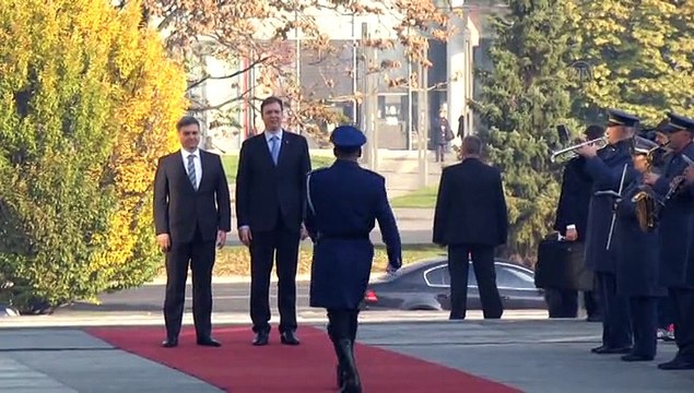 Serbian PM Vucic visits Bosnia and Herzegovina