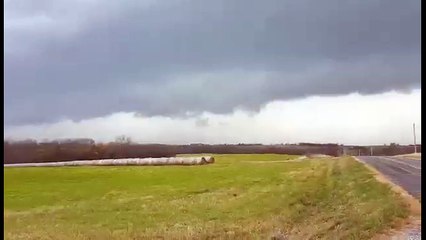Severe thunderstorms developing in Missouri, US
