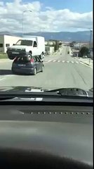 تفرجوا يا ناس في سيدك العربي...فسرولي كفاش حطها شي ادوخ