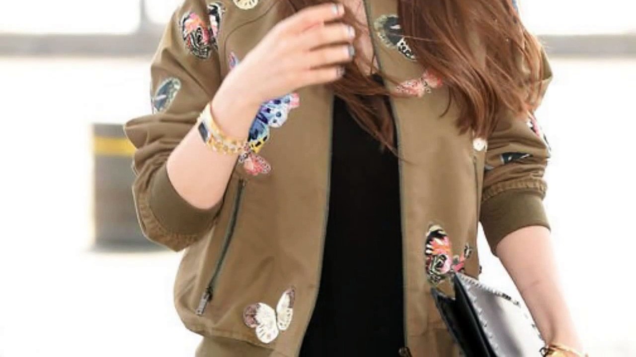 Han Ye seul jets off to Paris for Valentino fashion show