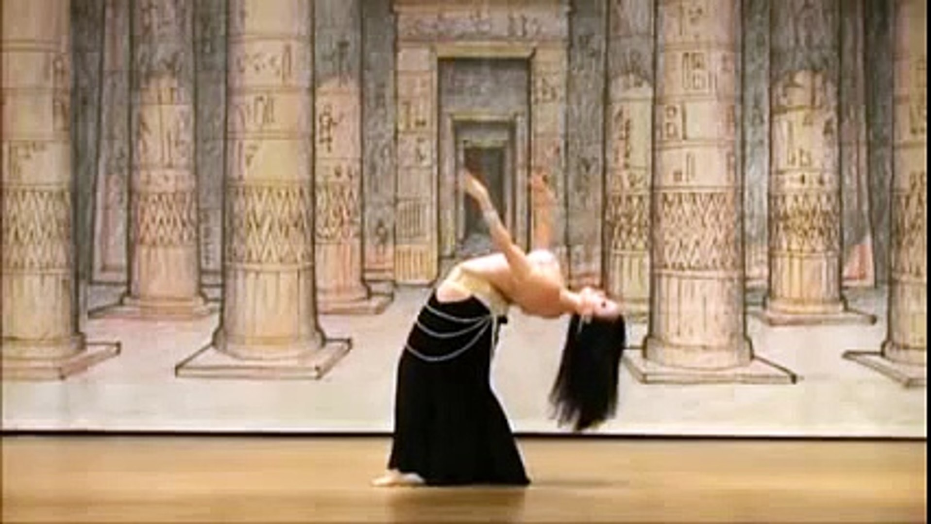 رقص على الطبلة والراقصه شهرزاد - Vidéo Dailymotion
