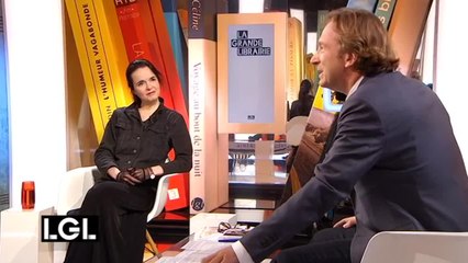 Amélie Nothomb présente son roman "Le Crime du Comte Neville"