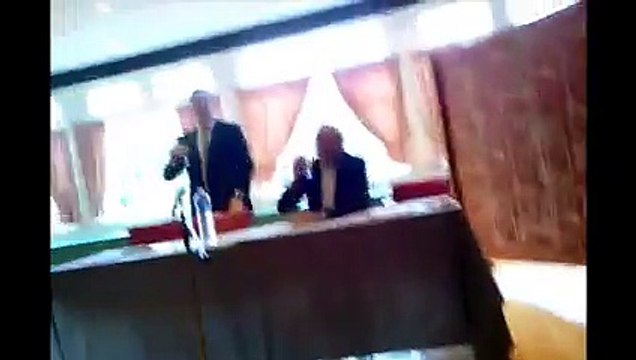 Régionales 2015 : quand la tête de liste du FN dans le Finistère chasse ses propres militants d'une réunion