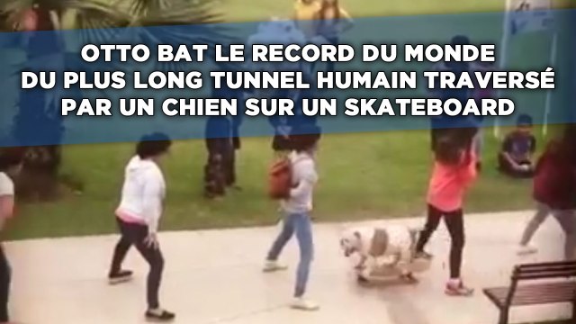 Otto bat le record du monde du plus long tunnel humain traversé par un chine sur un skateboard