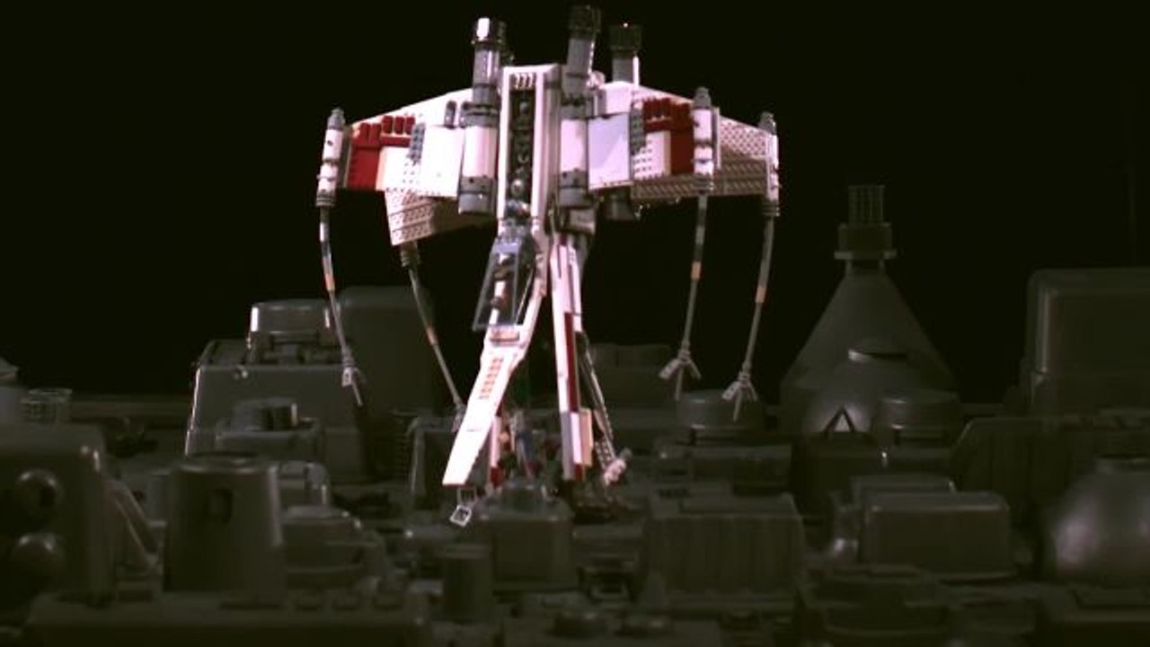 Star Wars Lego Destruction  - Behind the Scenes: Star Wars Lego X-Wing Fighter vs. Death Star