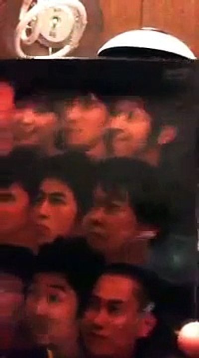 はねる