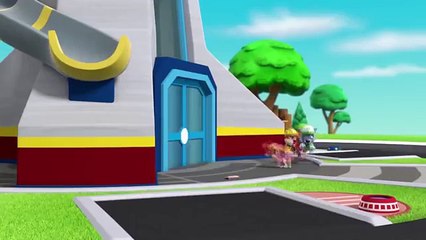 PAW Patrol Pups Save the Parade Clip #1 Marshall is a Balloon!