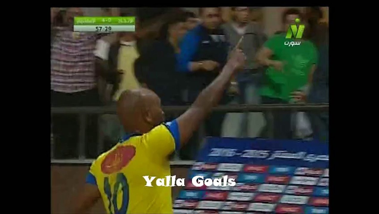 شيكابالا يصافح أبو السعود وجنش