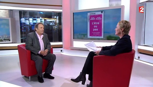 Daniel Russo, acteur aux multiples facettes dans L'être ou pas