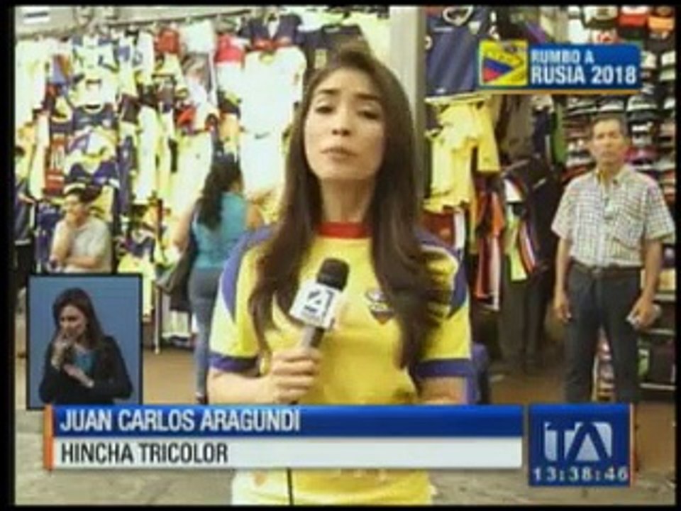 Cientos de hinchas viajaron a Quito para alentar a la selección