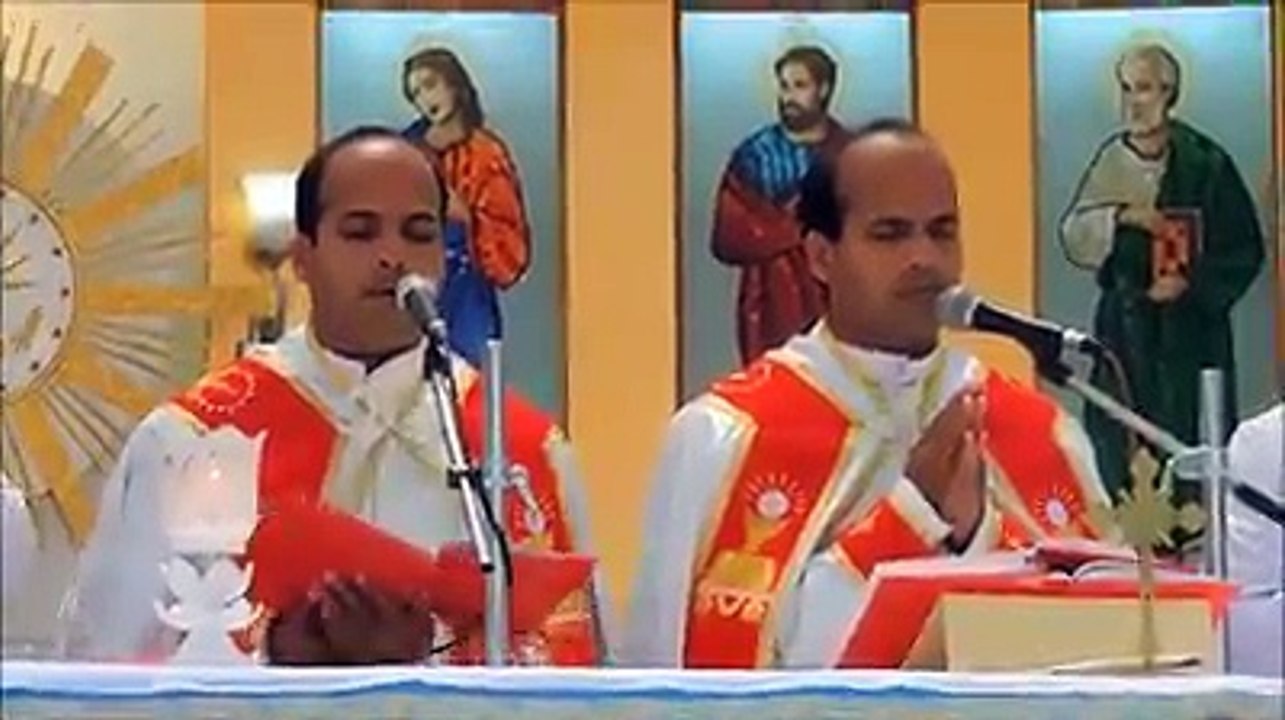 Twins Marry Another Set of Twins  In The Presence Of Twin Priests And Twin Flower Girls