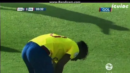 Miller Bolanos shot chance ~  Ecuador vs Uruguay