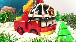Robocar Transformers! Christmas Fire Truck Snow Rescue Team Toy car Videos for Kids