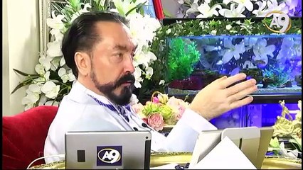 Televizyonlardaki kıyafet programlarında kullanılan genç kızları aşağılayıcı üslup çok yakışıksız