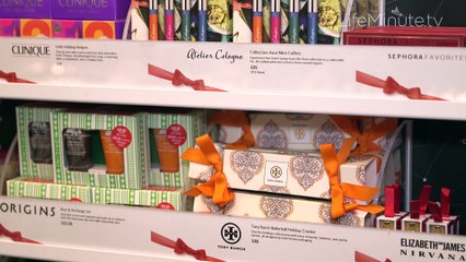 How To Holiday Shop Like a Beauty Editor