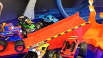 Disney Cars at the Blaze and the Monster Machines Monster Dome Track Playset vs the Hot Wh