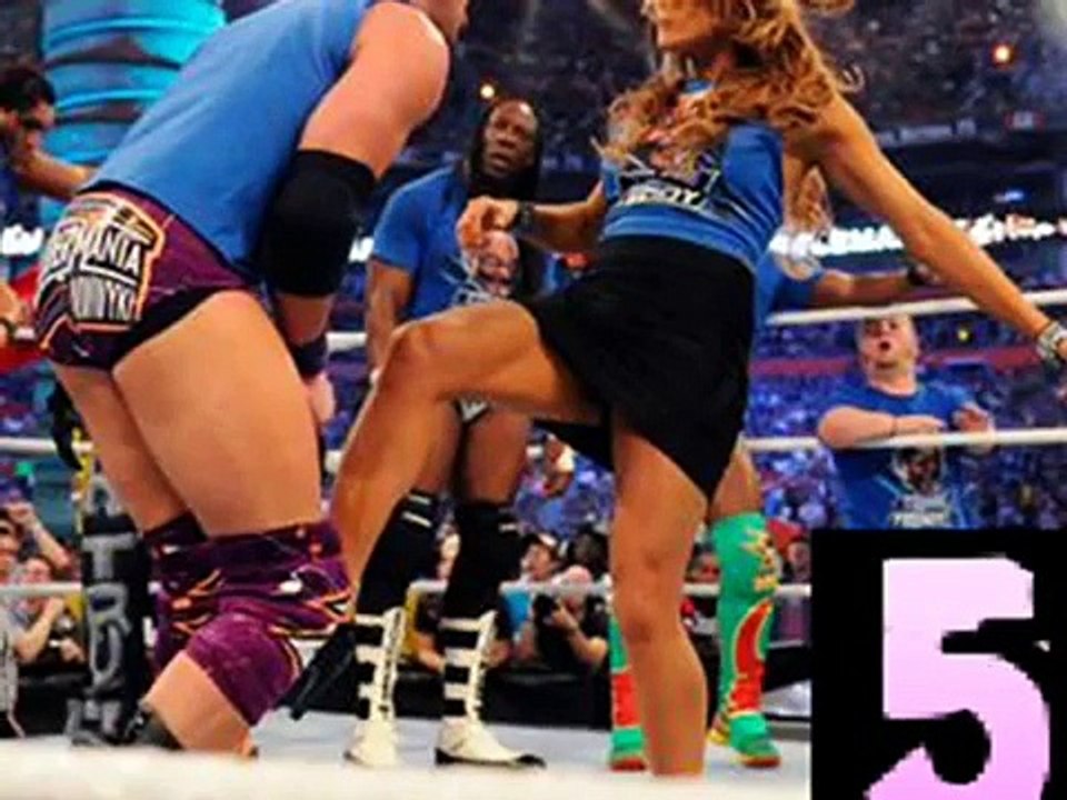 TOP 10 WWE DIVA HEEL TURNS & HEARTBREAK LITA AJ TRISH TORI SUNNY AKSANA LAYLA MOLLY HOLLY