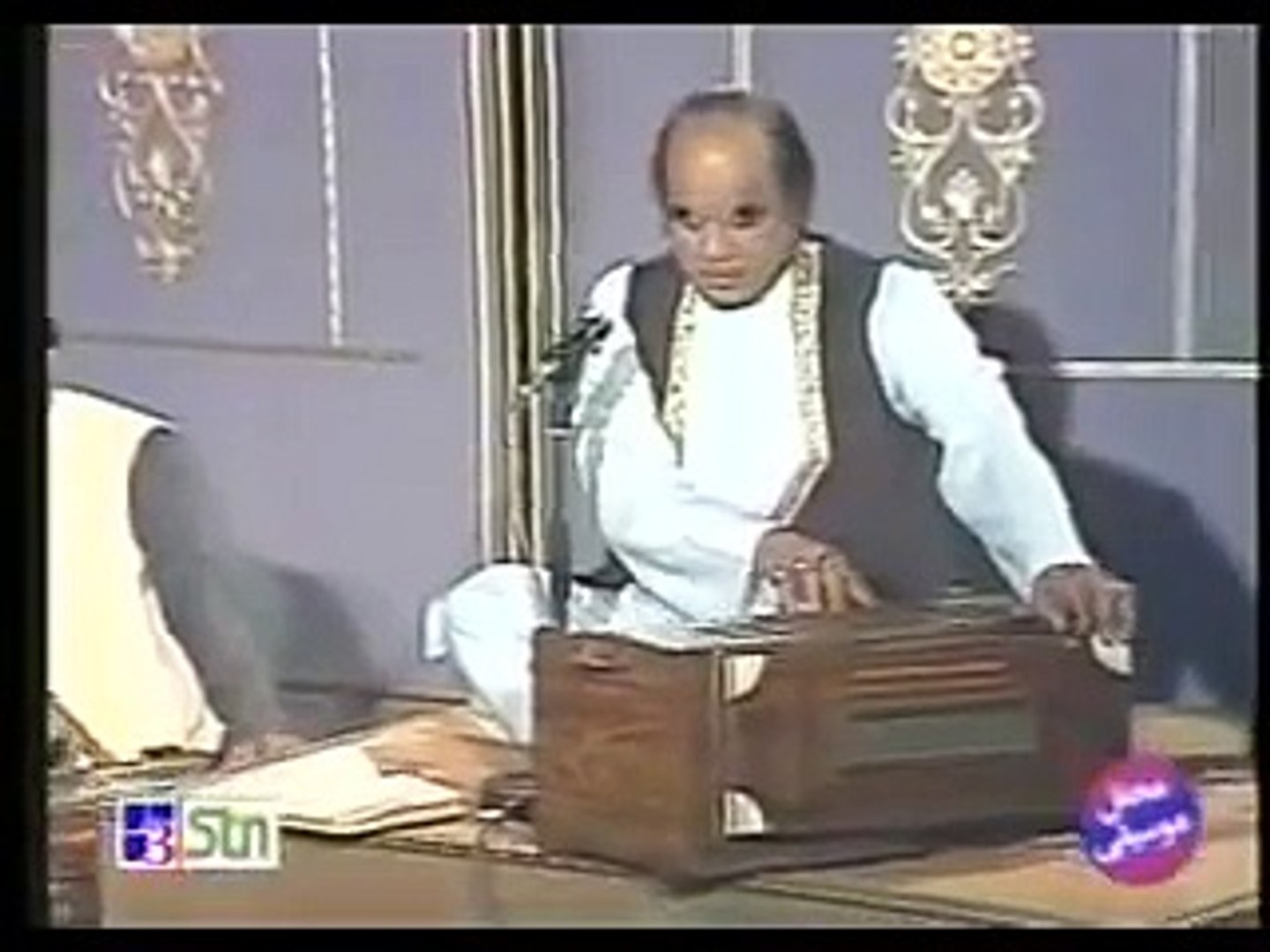 Ku Baku Phail Gai Baat Mehdi Hassan At Work On Raag Darbari Video Dailymotion