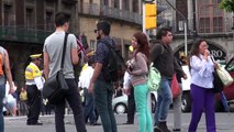 Ignorando a la Gente | Bromas Pesadas en la Calle | SKabeche