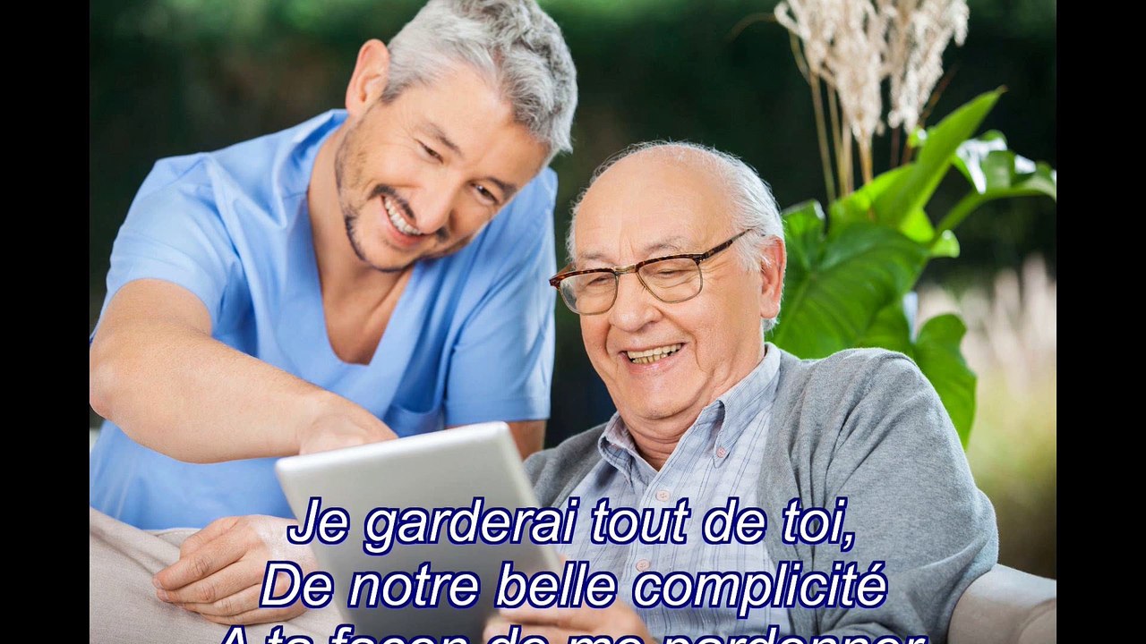 Ma petite main dans la tienne