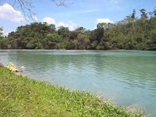 Las nubes - Le fleuve