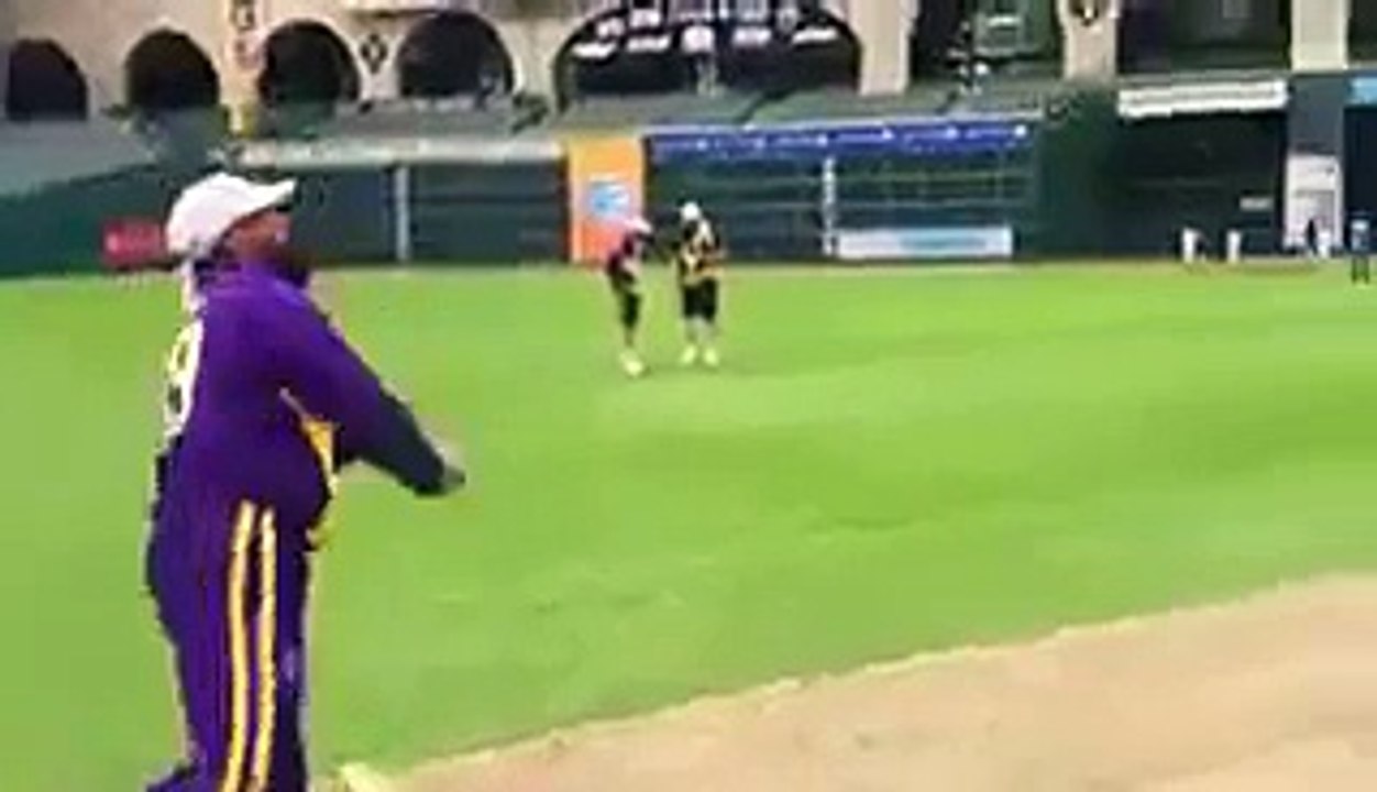 Wasim Akram to Shoaib Akhtar “Phen–chod tu Pa-gal jeya haigaa ain”