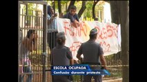 Estudantes ocupam escolas em protesto contra reestruturação do ensino