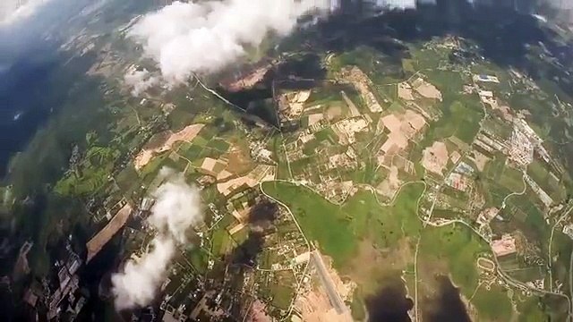 Tracking suit and wingsuit jump (POV wingsuit)