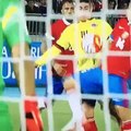 La terrible y dolorosa patada de James Rodríguez a Matías Fernández en el TRASERO