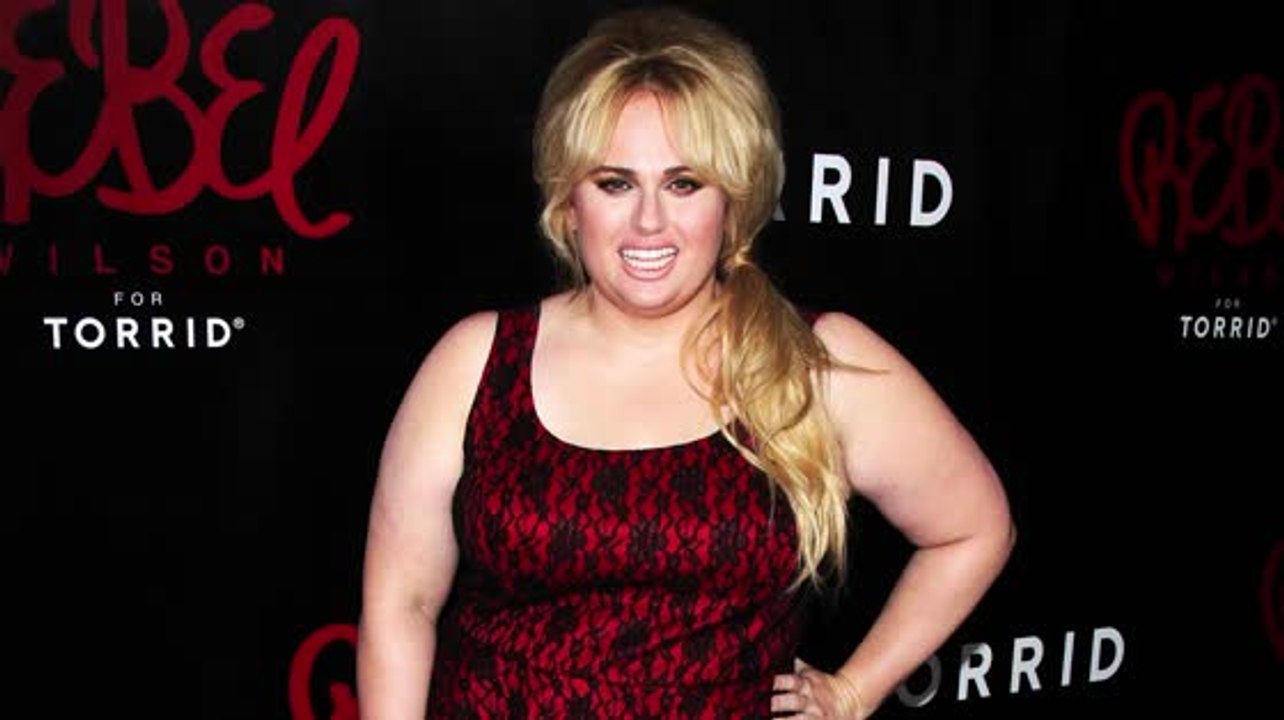 Rebel Wilson behauptet, dass die Kardashians eine Kampagne gegen sie gestartet haben