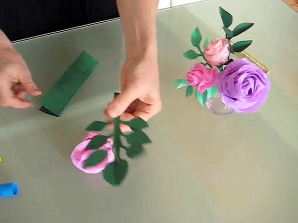 Rose papier crépon
