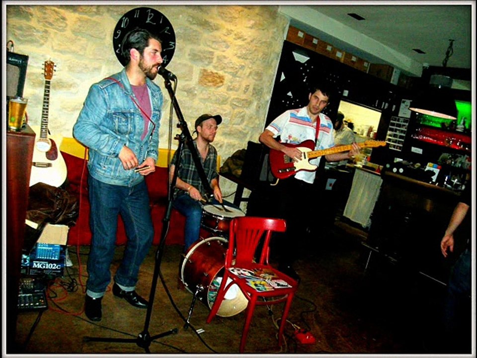 Doc Lou Trio - Mystery Train