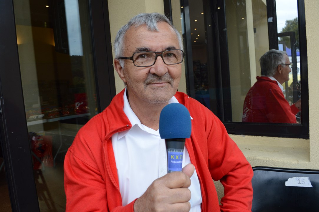 Salon Véhicules Anciens & Modèles Réduits Saint-Mandrier 2014 - Interview Henri Thollon - 720p