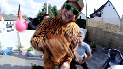 257ers - Boomshakkalakka Mini-Snippet 2/10: Behindert
