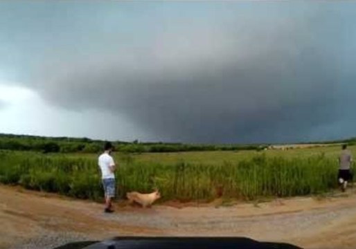 Stormchaser Releases Timelapse of Summer Storm in Texas