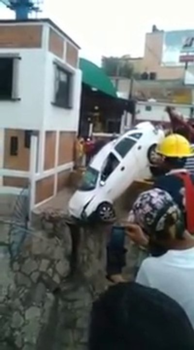 Fail: ce dépannage de voiture tourne au fiasco